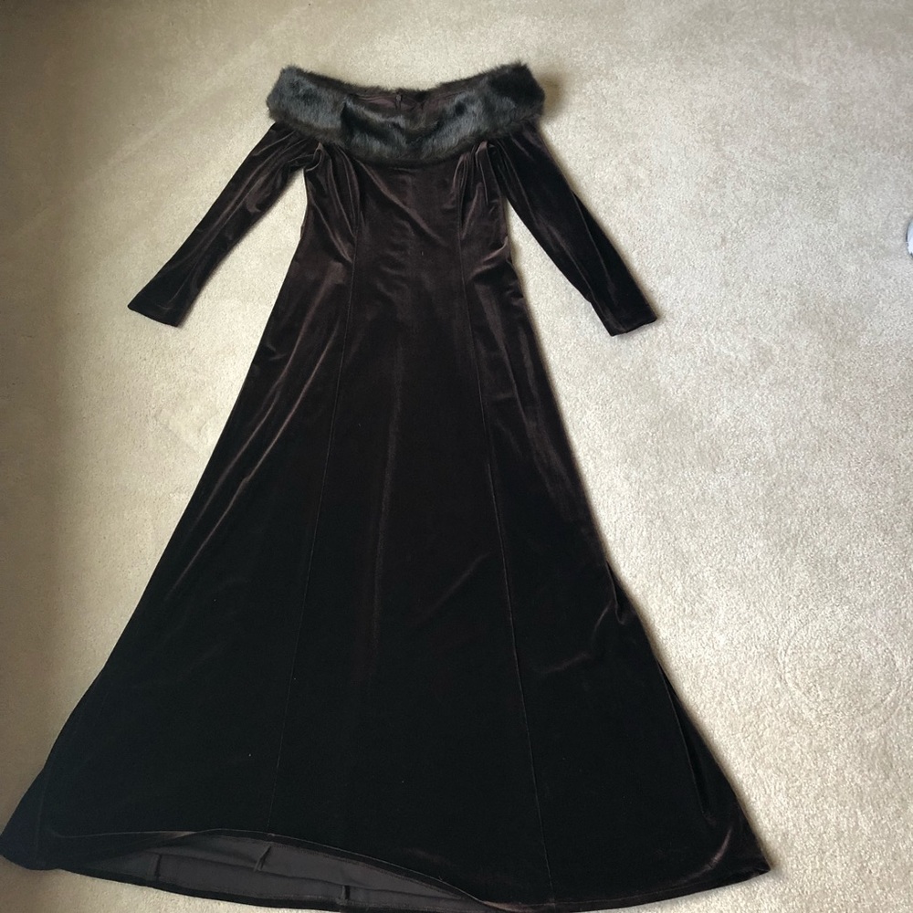 Off the Shoulder brown velvet Evening gown